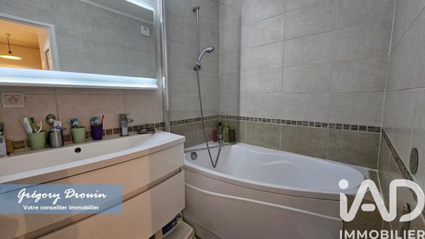 Appartement à vendre 3 pièces 83 m² Vaux-le-Pénil