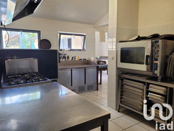 Immeuble à vendre 313 m² Thaumiers