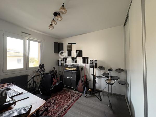 Maison contemporaine d'environs 113 m² avec suite parentale et jardin