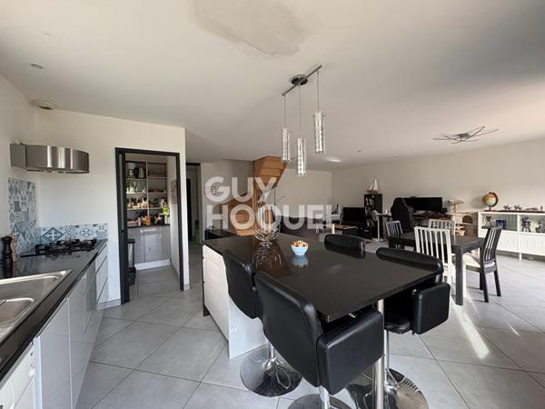 Maison contemporaine d'environs 113 m² avec suite parentale et jardin