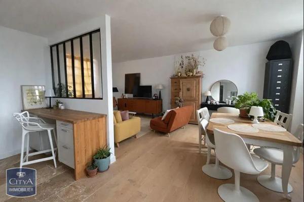 Appartement à louer 3 pièces 73.7m²