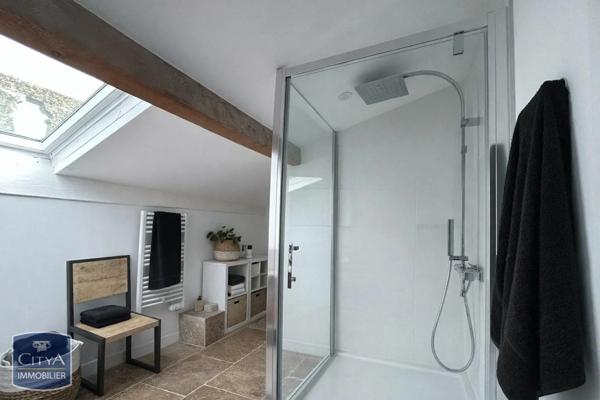 Appartement à louer 3 pièces 73.7m²