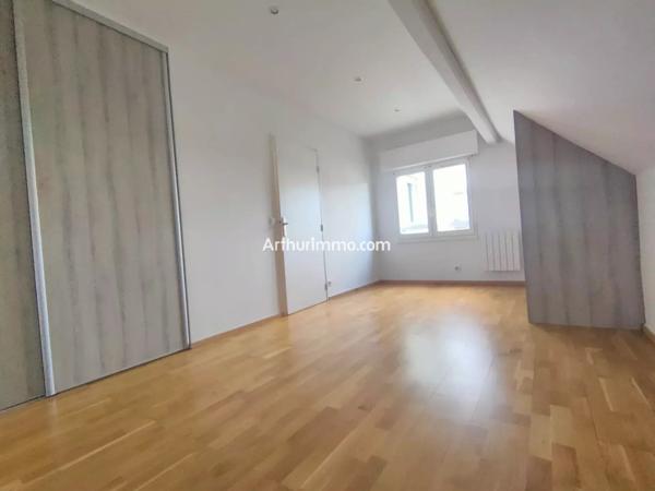 Location Appartement 5 pièces 106 m2 à Sucy-en-Brie