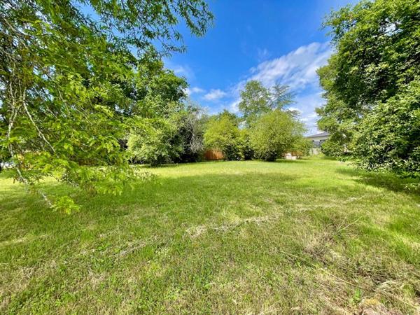 Terrain Merignac 1385 m2