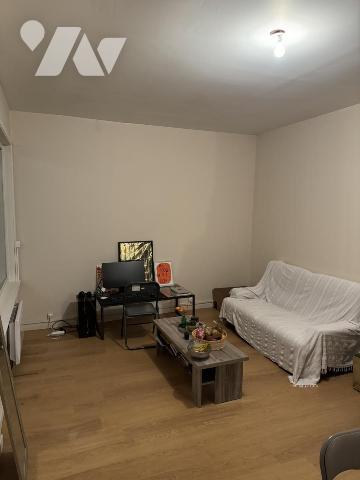 A VENDRE A SECLIN - IMMEUBLE DE RAPPORT 