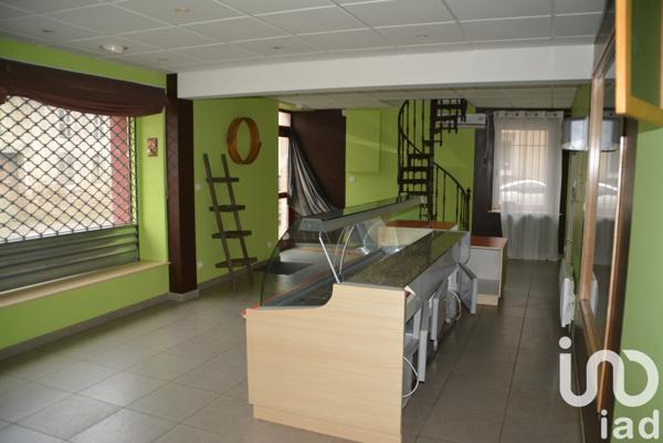 Immeuble à vendre 100 m² Moriville