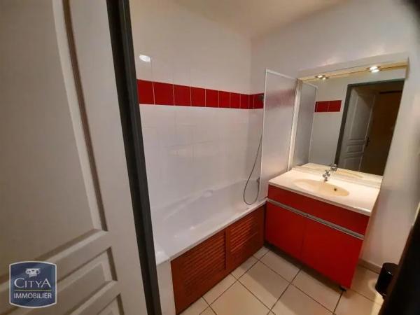 Appartement à louer 1 pièce 21.72m² Saint-Denis (97400)