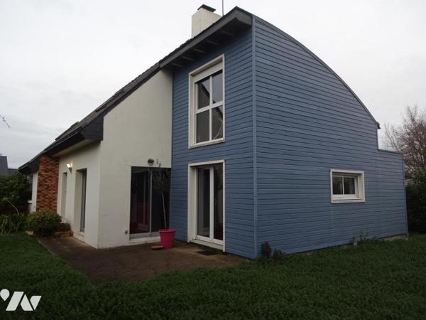 DONGES proche BESNE, Maison T4/T5, 154 m² SH, Pièce de vie 55m², Terrain 1174m² extension 50m² 2010.