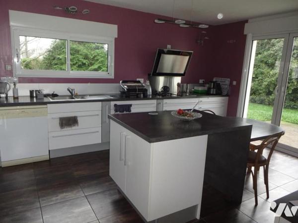 DONGES proche BESNE, Maison T4/T5, 154 m² SH, Pièce de vie 55m², Terrain 1174m² extension 50m² 2010.