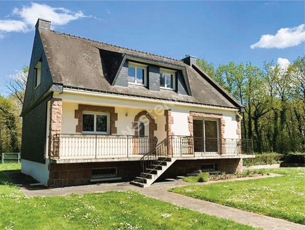 Jolie maison de 6 pièces à Ploërmel (56800)