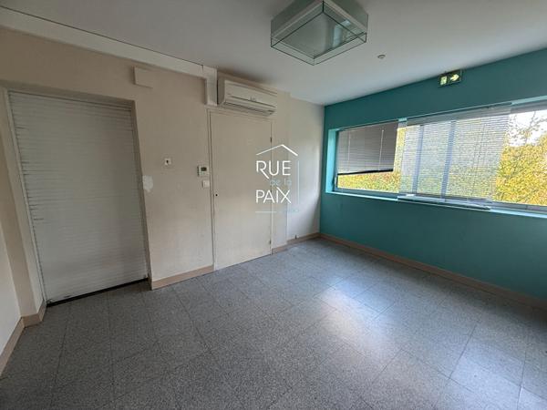 86100 CHATELLERAULT appartement / bureaux Chatellerault 5 pièce(s) 164.87 m2