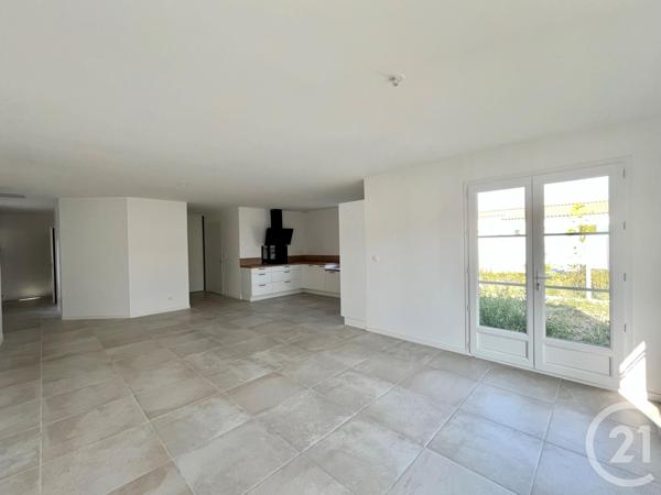 Maison à vendre  5 pièces - 125 m 2   ST PIERRE D OLERON  - 17
