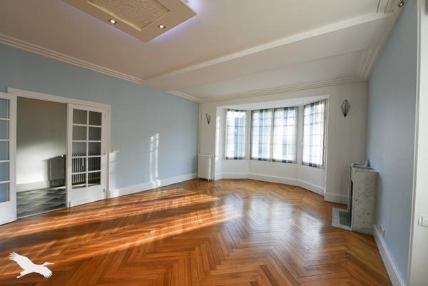 Maison 334 336 € Blois 8 p 190 m² DPE D