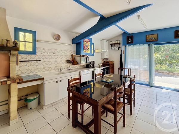 Maison à vendre  5 pièces - 130,80 m 2   MONTPON MENESTEROL  - 24