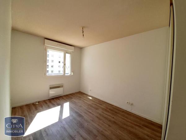 Appartement à louer 2 pièces 49.6m²