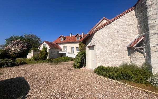 Maison à vendre    5 pièces •  Les Ormes