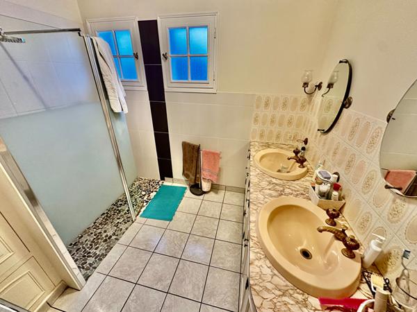 Maison Change 6 pièce(s) 170 m2