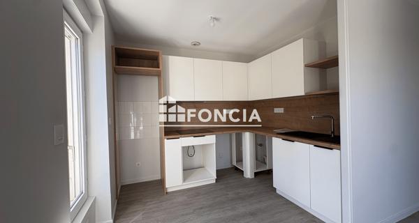 Location Appartement 2 pièces 47.8 m² - Beynost 01700
