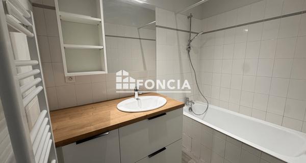 Location Appartement 2 pièces 47.8 m² - Beynost 01700
