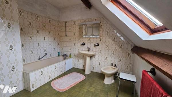 PEZOU CENTRE BOURG MAISON 116M²