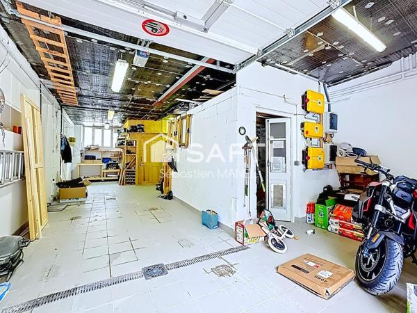 Maison 4 chambres, double garage, climatisation