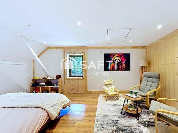 Maison 4 chambres, double garage, climatisation