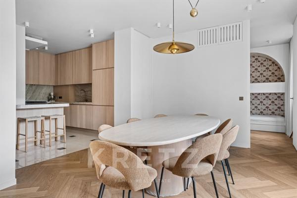 Paris XVI - Boulevard Flandrin - Appartement familial rénové