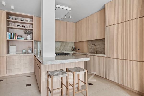 Paris XVI - Boulevard Flandrin - Appartement familial rénové