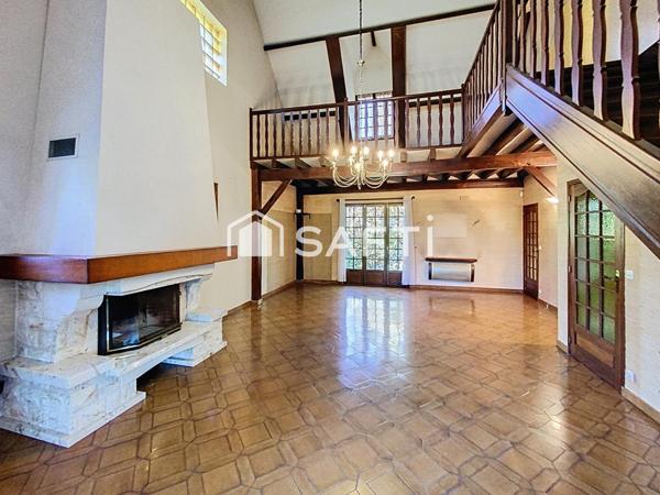 MAISON FAMILIALE INDIVIDUELLE 6 PIÈCES QUARTIER CALME ET PAVILLONNAIRE