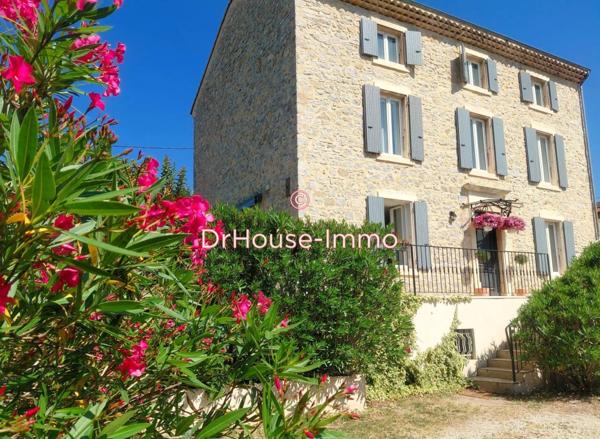 Maison à vendre 6 pièces de 151 m²