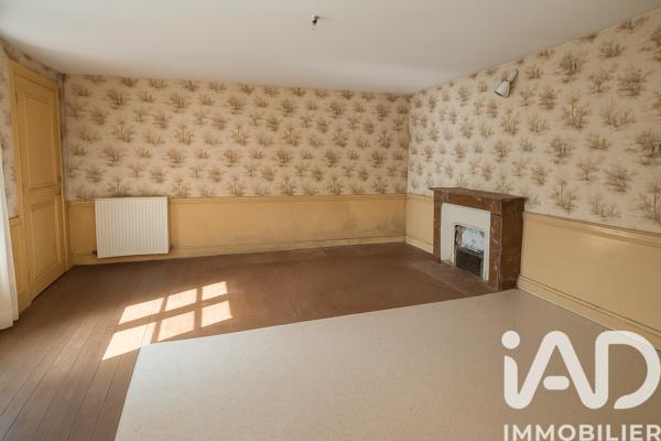 Maison à vendre 10 pièces 244 m² Les Noës