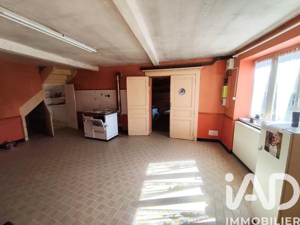 Maison à vendre 10 pièces 244 m² Les Noës