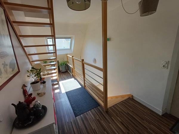 Plougasnou (29630) Plougasnou coeur du bourg, appartement T4 récent exposé au Sud Ouest.