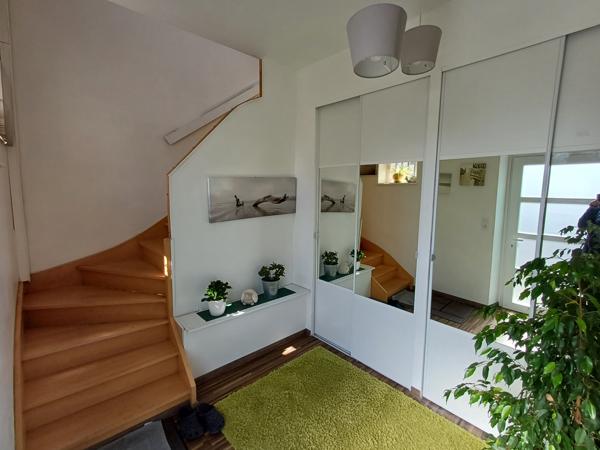 Plougasnou (29630) Plougasnou coeur du bourg, appartement T4 récent exposé au Sud Ouest.