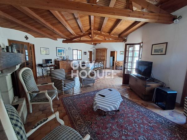 Maison à vendre à La Flotte - 5 pièces, piscine, grand terrain