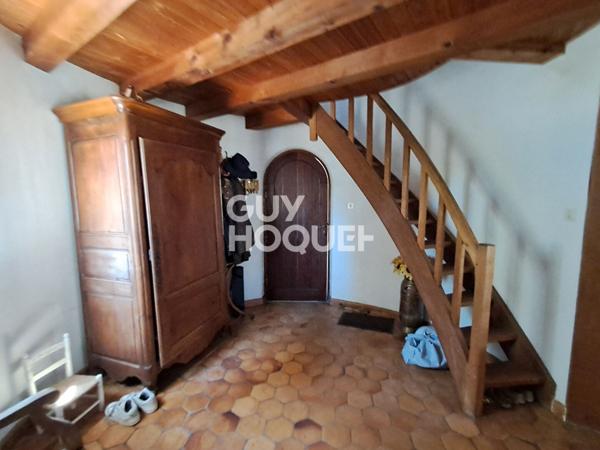 Maison à vendre à La Flotte - 5 pièces, piscine, grand terrain