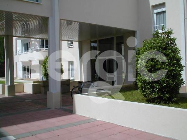 Location Parking 8 49000 Angers 23 0011 01 0101