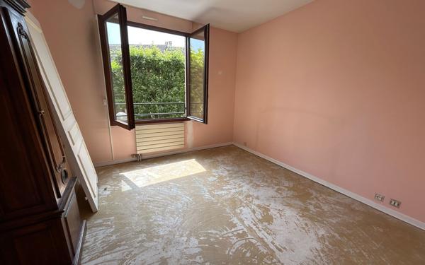 Appartement à vendre    3 pièces • 82,97 m2 Saint-Gratien