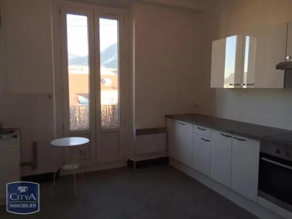 Appartement à louer 2 pièces 54.61m²