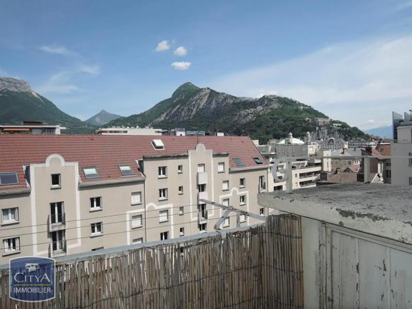 Appartement à louer 2 pièces 54.61m²