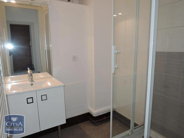 Appartement à louer 2 pièces 54.61m²