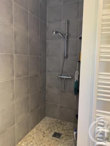 Maison à vendre  5 pièces - 125 m 2   SAINTES  - 17