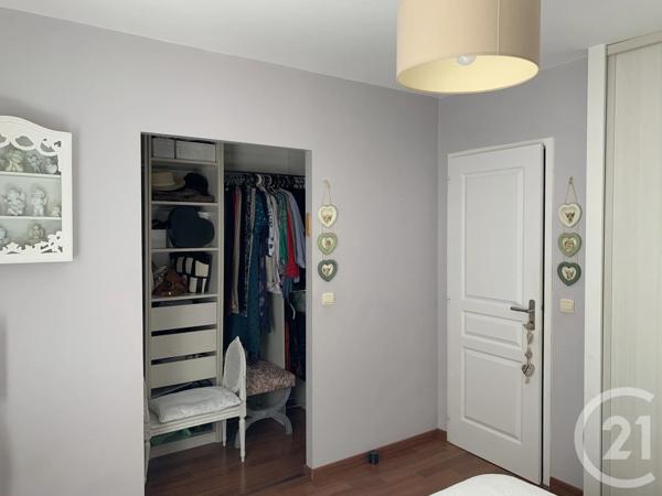 Maison à vendre  5 pièces - 125 m 2   SAINTES  - 17