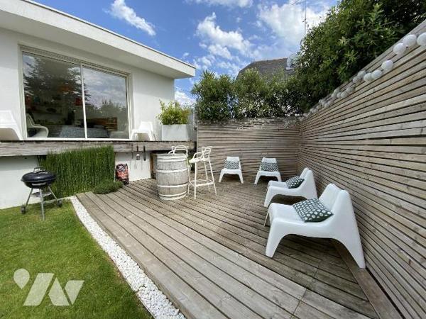 RARETÉ ARCHITECTURALE DANS UN CADRE PRIVILÉGIÉ
Nichée au c?ur d'un quartier extrêmement recher...