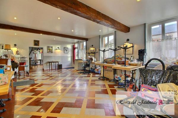 Maison à rénover de 160 m2   10 min de BROU