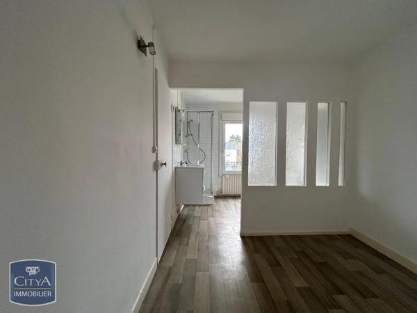 Appartement à louer 2 pièces 48.79m² Le Mans (72000)