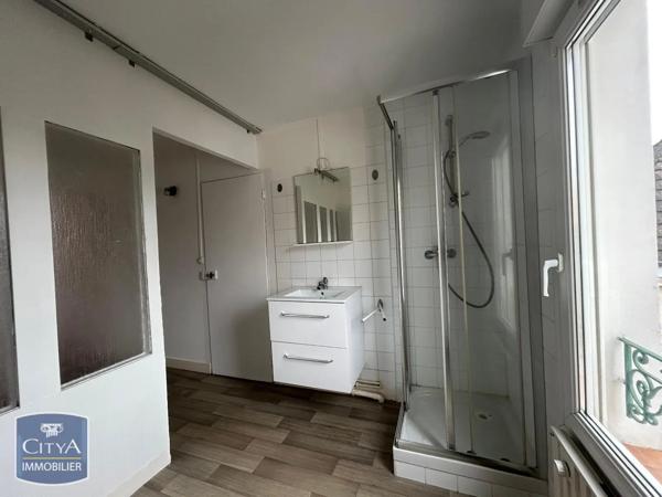 Appartement à louer 2 pièces 48.79m² Le Mans (72000)