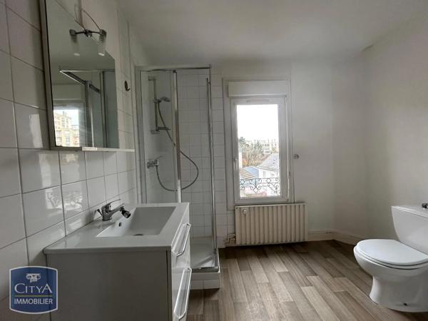 Appartement à louer 2 pièces 48.79m² Le Mans (72000)