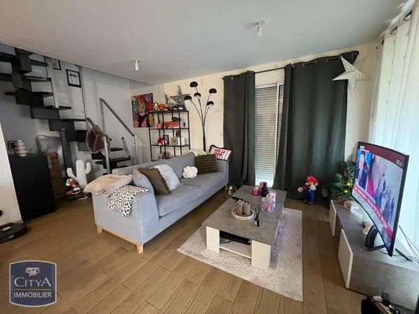 Maison à louer 4 pièces 81.02m² Luneray (76810)