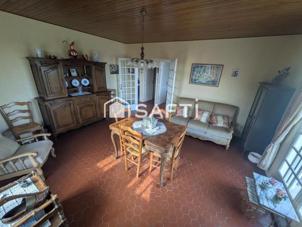 Benjamin Marcouiller vous propose : Maison 5 pièces.